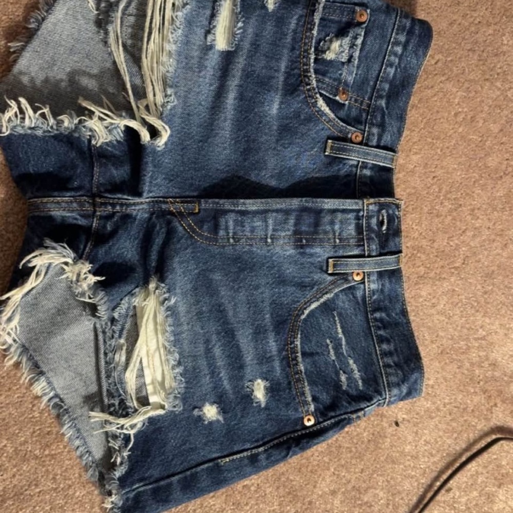 Levi 501 Distressed Denim Women Shorts